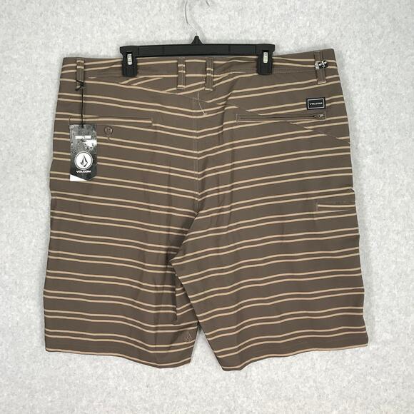 Volcom Shorts Mens Size 40 Hybrid Chino Surf‎ Turf Water Repellant Board Unlined - Picture 6 of 15